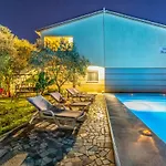 Villa Desire