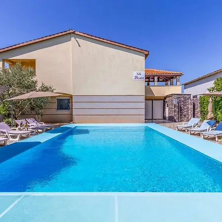 Villa Desire
